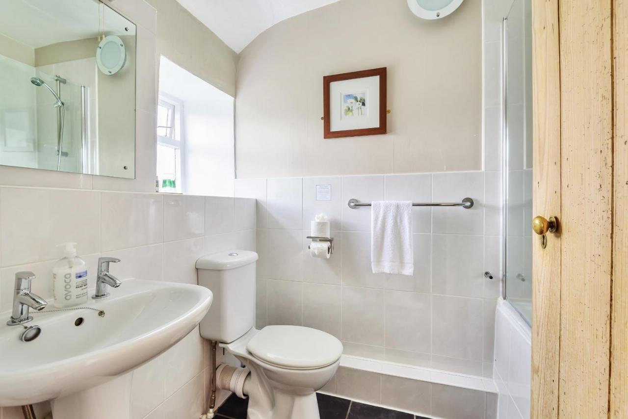The White House 4* Williton