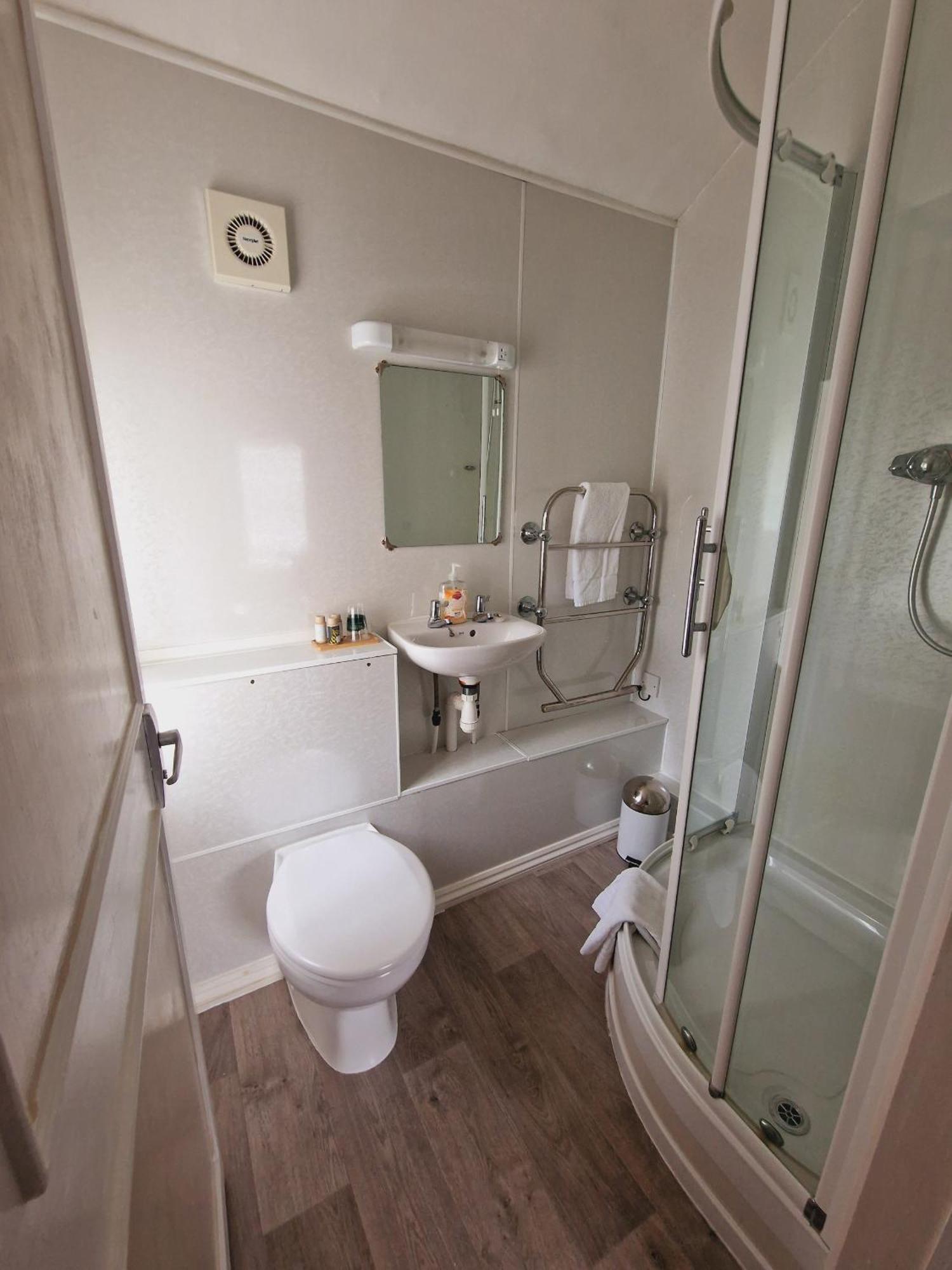 The White House 4* Williton